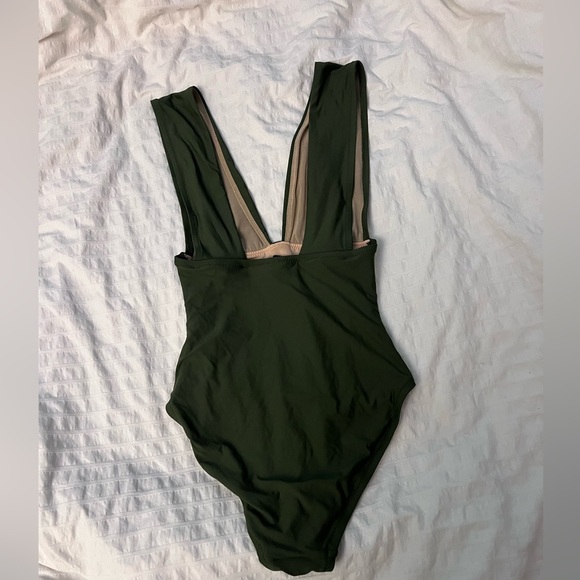 J. Crew Swim Plunge V Neck One Piece Swimsuit in Cool Cypress Size 0 NWOT - Picture 2 of 7